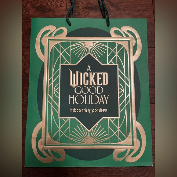 A Wicked Good Holiday Bloomingdale’s Shopping Bag - Picture 5 of 5